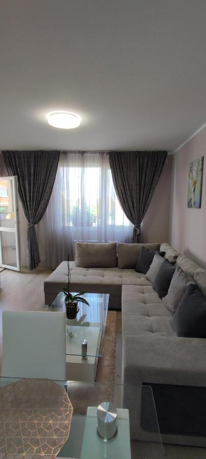 Luxury And Stylish Apartmen, Metro Station Obelya Sofia Zewnętrze zdjęcie